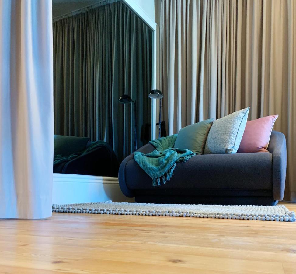 Serviced - Miragaia Apartament